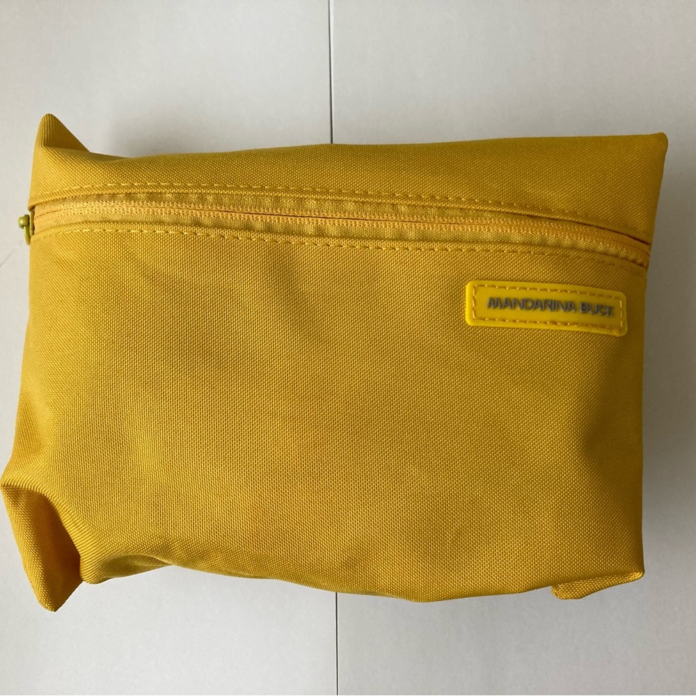 Mandarina Duck Turkish Airlines Amenity Cosmetic Makeup Bag Kit New